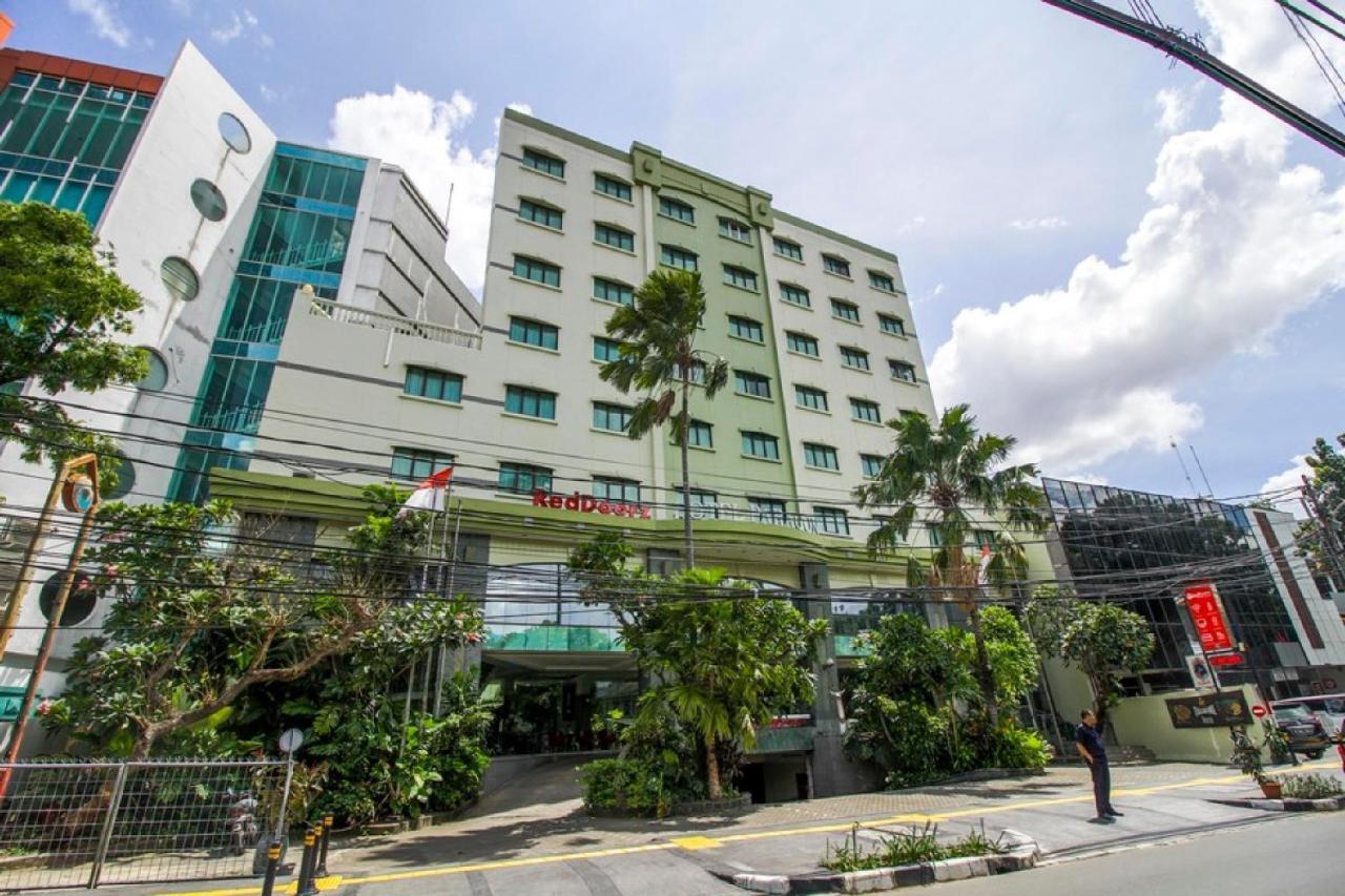Reddoorz Plus Near Monumen Nasional Jakarta Exterior photo